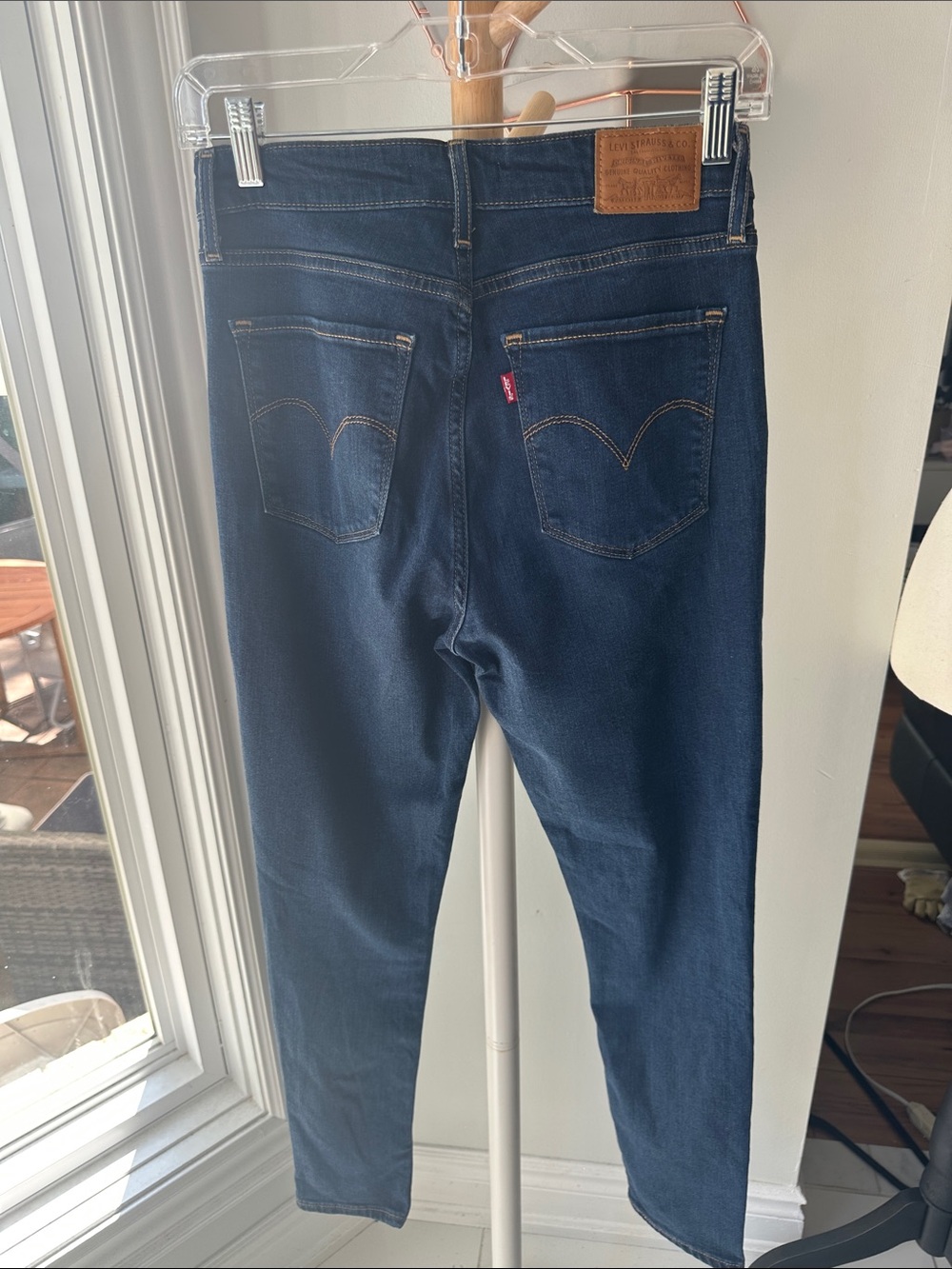LEVI’S Premium 721 Women’s High-Rise Skinny Dark Blue Slim Fit Jeans Size 28